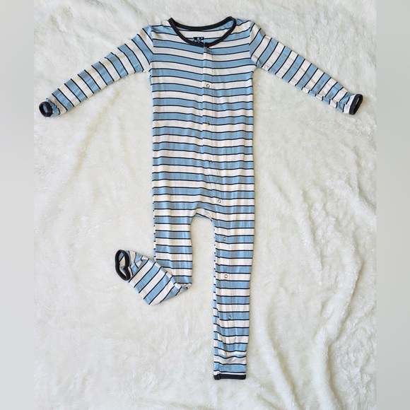 Like New Kickee Romper - Picture 2 of 6